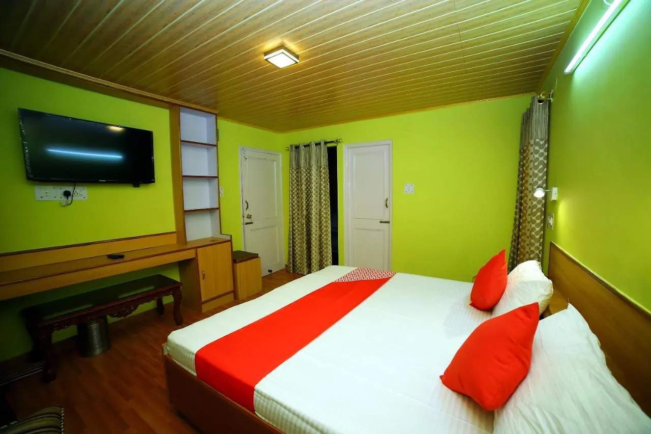 Mountain Abode In Chotta Shimla Hotel 3*,  India